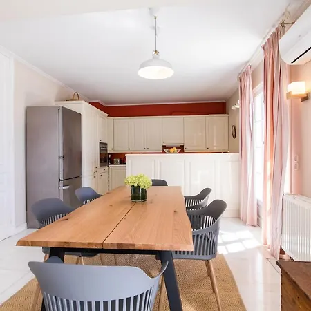 Corfu Town Tranquility Gem Apartment